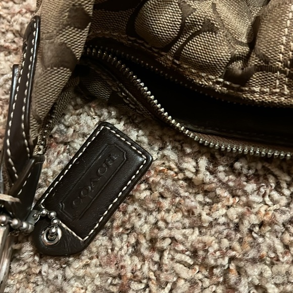 Coach handbag - Picture 2 of 3